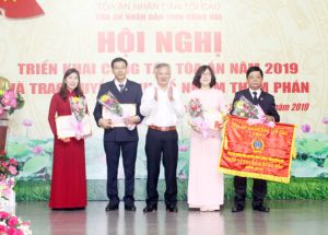 ​Xây dựng ngành Tòa án trong sạch, vững mạnh