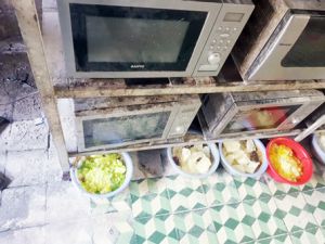 ​Bắt quả tang cơ sở biến kẹo phế thải thành kẹo mới