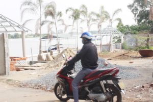 ​“Sức hút” đất ven sông