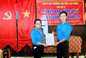 Đẩy mạnh phát triển Đảng trong học sinh, sinh viên