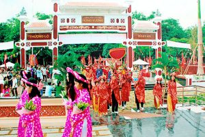 Đến đền thờ Hùng Vương, ngưỡng vọng tiền nhân