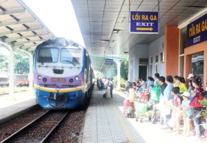 ​Tăng thêm 87 chuyến tàu phục vụ dịp lễ 30-4 và 1-5