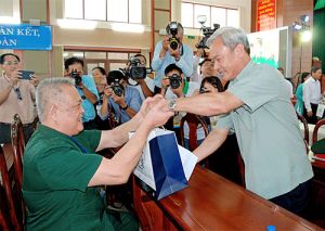 Tự hào truyền thống, vững bước đi lên