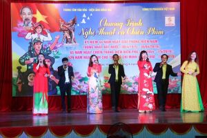 Thực hiện chương trình văn hóa tổng hợp phục vụ công nhân