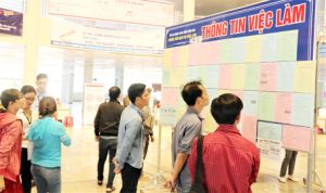 Doanh nghiệp “đau đầu” giải bài toán “khát” lao động