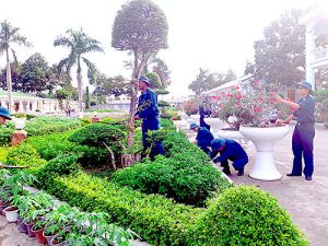 Xây dựng cảnh quan môi trường xanh, sạch, đẹp, chính quy