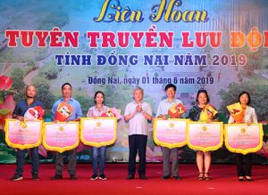 Sôi nổi Liên hoan Tuyên truyền lưu động
