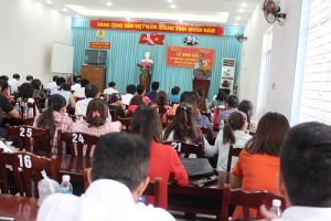 Khai giảng lớp trung cấp lý luận chính trị - hành chính dành cho cán bộ Công đoàn