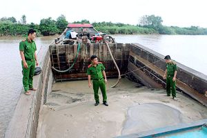Kiên quyết xử lý khai thác lâm sản, khoáng sản “lậu”