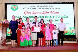 Giữ gìn truyền thống văn hóa trong gia đình