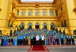 Tổng Bí thư, Chủ tịch nước Nguyễn Phú Trọng gặp mặt cán bộ Công đoàn tiêu biểu