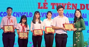 Dấu ấn 20 năm phong trào “học giỏi - sống tốt”