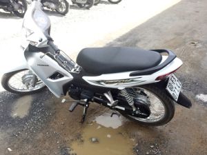 Cảnh giác với nạn “đua nóng” xe máy