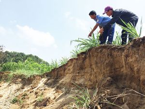 Khi cho phép khai thác cát trở lại: Siết chặt quản lý