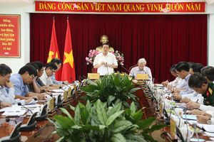 Tiếp tục thực hiện hiệu quả Nghị quyết Trung ương 4