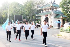 Phó thủ tướng thường trực Chính phủ Trương Hòa Bình dự Ngày hội đại đoàn kết toàn dân tộc tại Đồng Nai