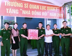 Trao nhà đồng đội cho quân nhân có hoàn cảnh khó khăn