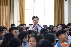 Học sinh khối 12: Nghiên cứu kỹ quy chế tuyển sinh để đảm bảo quyền lợi