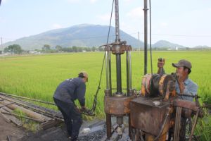 Báo động khai thác nước ngầm