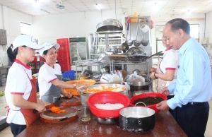 Học Bác để sống và làm việc tốt hơn