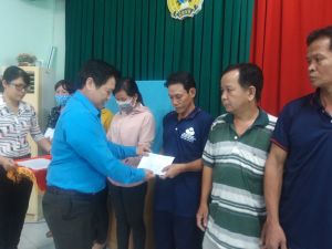 Giữ tăng trưởng kinh tế để chăm lo đời sống nhân dân