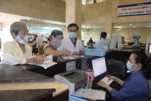 Tạo thuận lợi cho người dân khi khám bệnh bằng thẻ