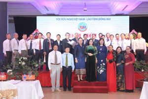 Vun đắp tình đoàn kết Việt - Lào