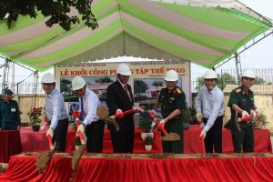 Khởi công phòng tập thể thao tại Trường Cao đẳng Hòa Bình Xuân Lộc