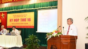 Chủ tịch UBND tỉnh làm rõ nhiều vấn đề tại kỳ họp thứ 16 HĐND tỉnh.