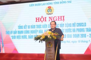 Cần nhiều chính sách cụ thể chăm lo nữ công nhân viên chức lao động