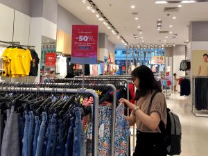 Hàng Việt tìm kiếm cơ hội sau đại dịch