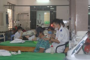 Biểu dương gương người tốt, việc tốt trong đồng bào Công giáo