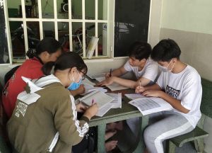 Hồi hộp trước kỳ thi tuyển sinh vào lớp 10 THPT