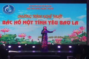 Chương trình nghệ thuật Bác Hồ một tình yêu bao la