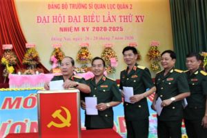 Thiếu tướng Nguyễn Xuân Sơn tái đắc cử Bí thư Đảng ủy Trường Sỹ quan Lục quân 2