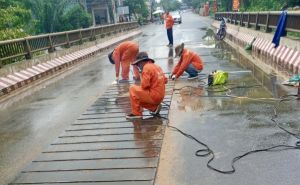 Khẩn trương triển khai khắc phục sự cố hư hỏng mặt cầu An Viễn