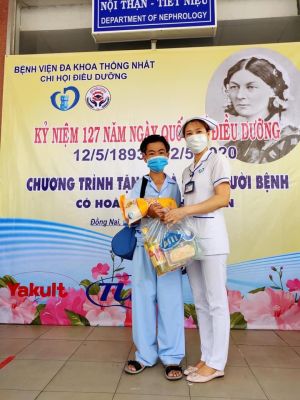 Trưởng phòng điều dưỡng hết lòng vì người bệnh
