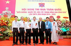 Biểu dương 78 tập thể, cá nhân tại Hội nghị người tốt, việc tốt trong đồng bào Công giáo giai đoạn 2015-2020