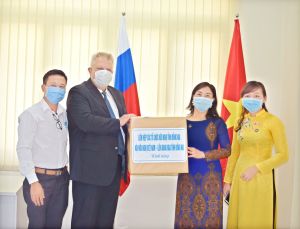 Đẩy mạnh công tác đối ngoại nhân dân