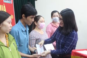 Ổn định đời sống cho người lao động