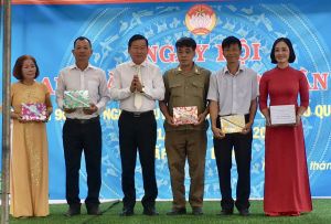 Trưởng ban Dân vận Tỉnh ủy Đào Văn Phước dự Ngày hội đại đoàn kết toàn dân tộc tại La Ngà, H.Định Quán