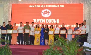 Tuyên dương 180 tập thể và cá nhân điển hình “Dân vận khéo” trong tham gia xây dựng nông thôn mới