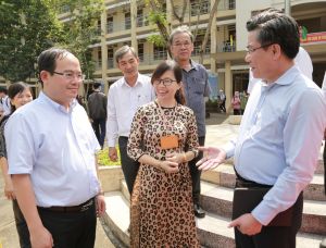 Tôn vinh người lái đò thầm lặng