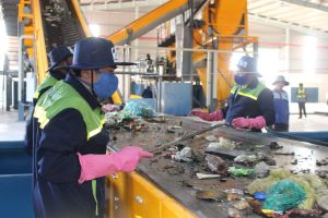 Đưa vào vận hành Nhà máy xử lý rác Vĩnh Tân