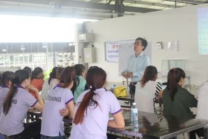 Nâng cao kiến thức pháp luật lao động trong công nhân