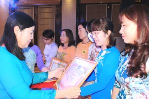 Tiếp tục vượt qua khó khăn, hoàn thành tốt nhiệm vụ trong năm mới