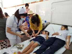 Băn khoăn chất lượng bữa ăn trưa của học sinh