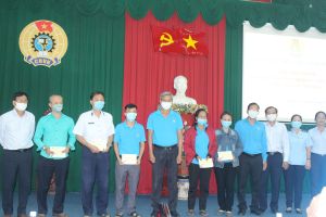 Nhiều lao động xa quê quyết định ở lại đón tết tại Đồng Nai để phòng dịch Covid-19