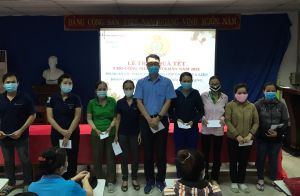 Mang niềm vui Xuân đến với công nhân lao động