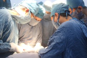 Xem bệnh nhân là người thân